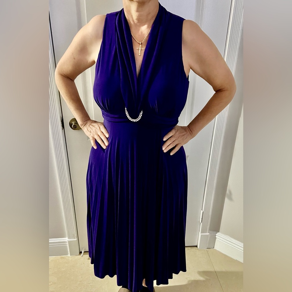 Dressbarn Collection V Neck Sleeveless size: 6 .Purple Color. Woman Dress - Picture 1 of 9